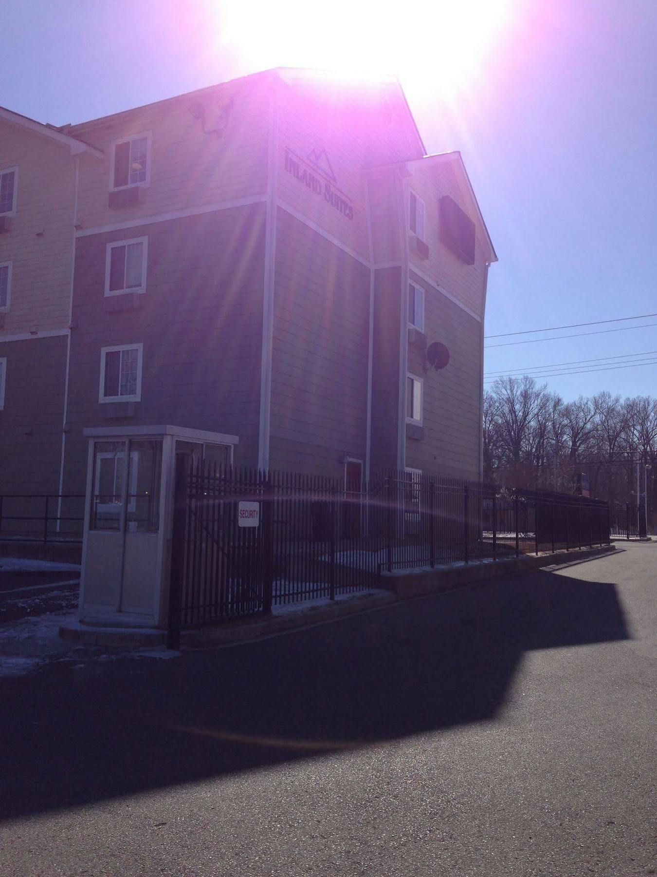 Inland Suites Elvis Memphis Exterior photo